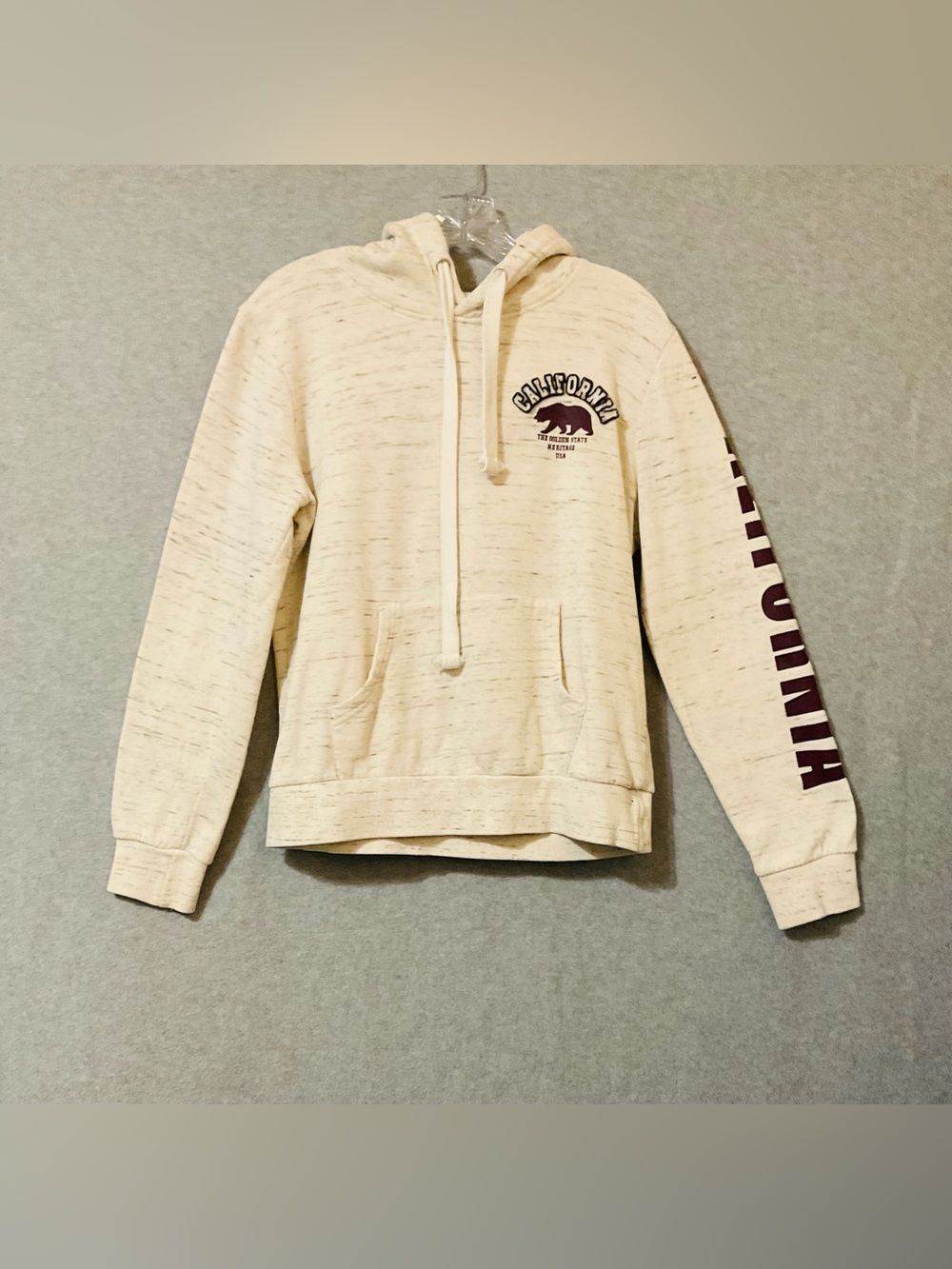 Reflex Cream Hooded Sweatshirt with Burgundy California Graphic Sz L